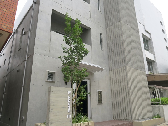 白だけでいい Cの外観