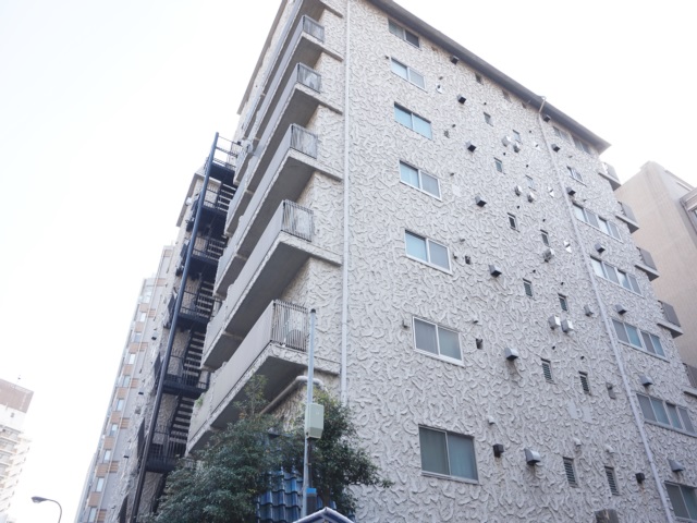 海外仕様の部屋に住まう 601の外観