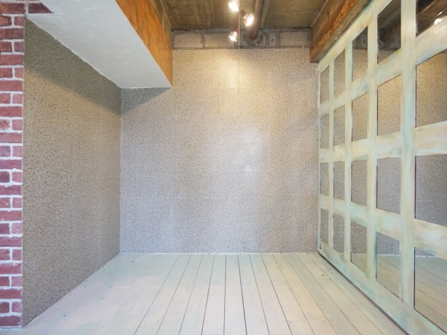 海外仕様の部屋に住まう 601の内観