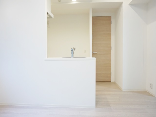 静かな都心 301の内観