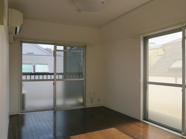 ここでやっていく 301の内観
