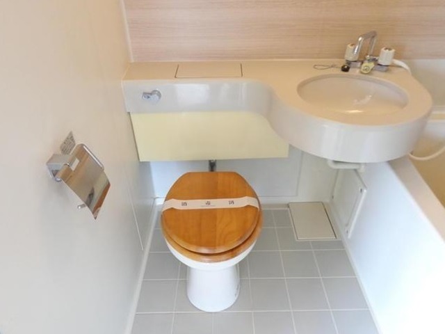 気持ちよく、角部屋で 502の内観