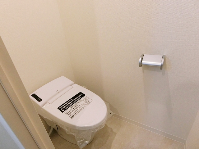 川沿いをお散歩 402の内観