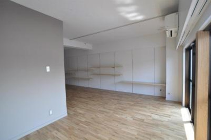 おしゃれな広い1R 204の内観