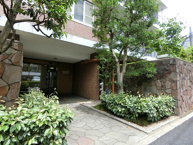 配管むき出し大キッチン 603の外観