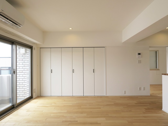 うれしい20帖リビング 303の内観