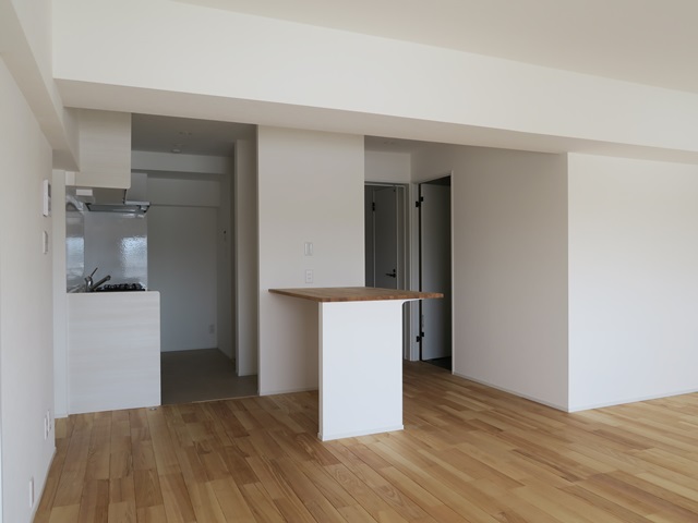 うれしい20帖リビング 303の内観