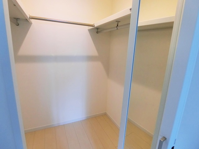 まるまるきらきら 201の内観