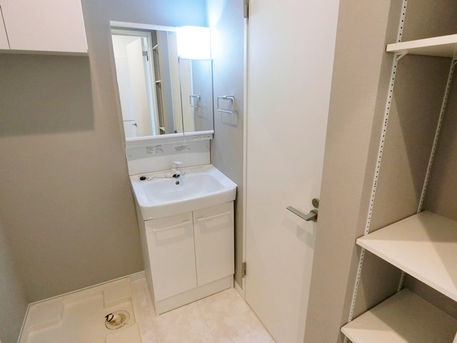 まるまるきらきら 201の内観