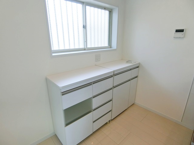 まるまるきらきら 201の内観