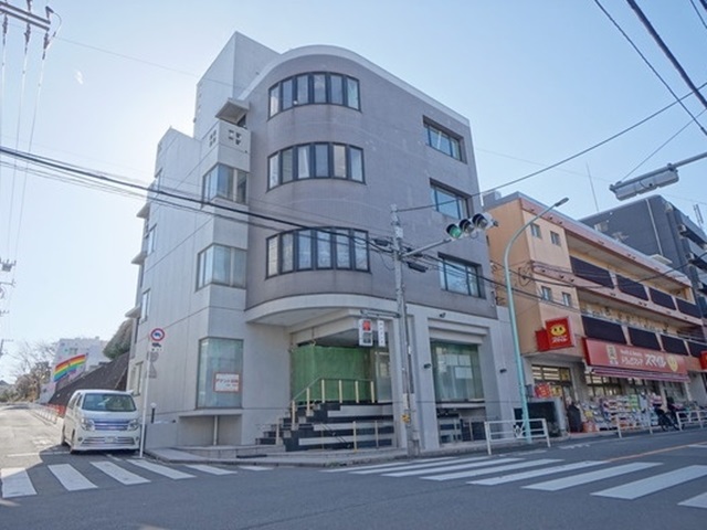 高級広すぎ1SLDK 2Fの外観