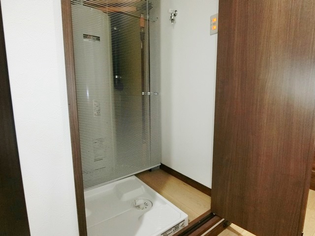 24hスーパーが下に！ 1303の内観