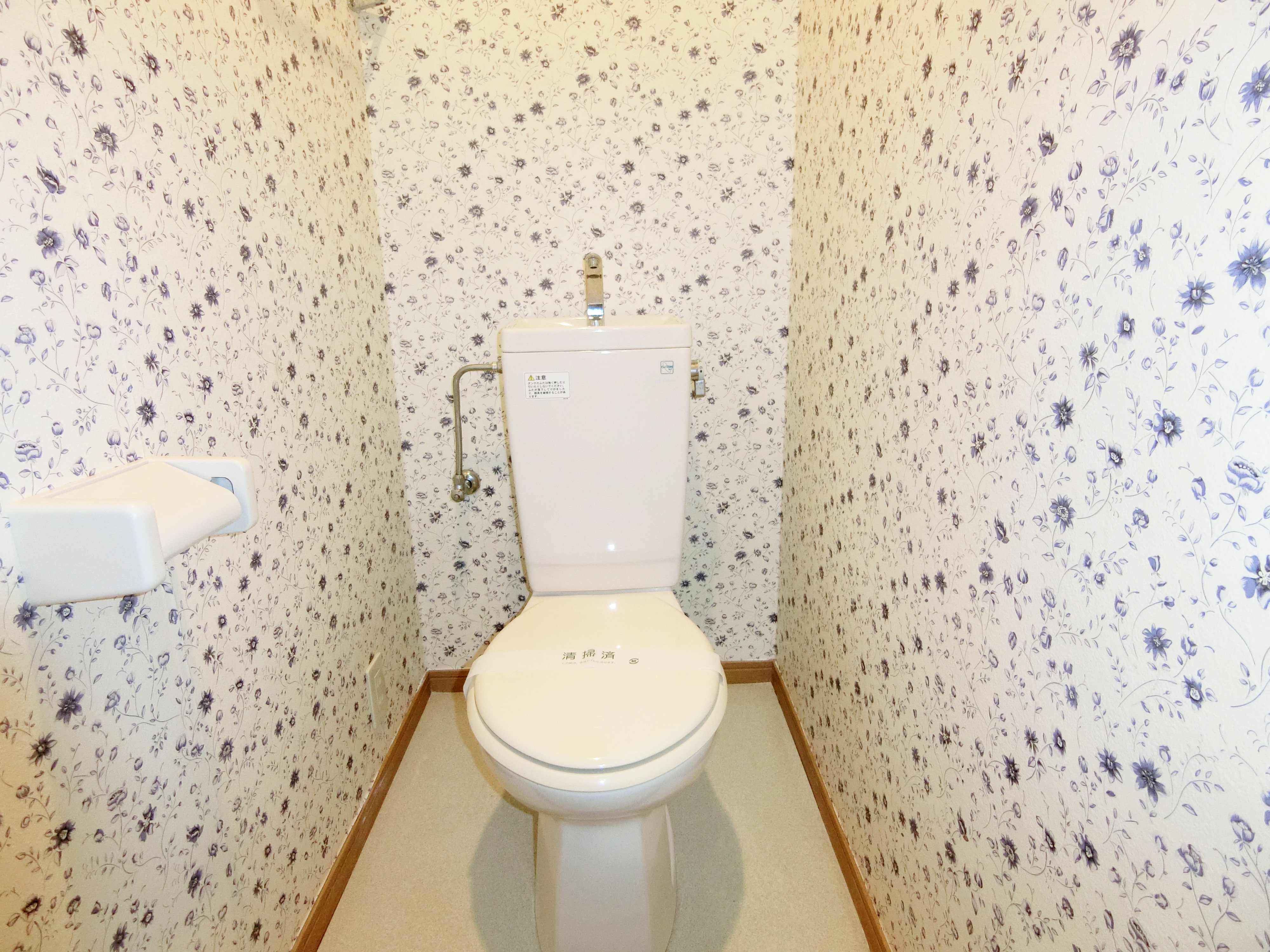 敷礼０！山小屋な天井 202の内観