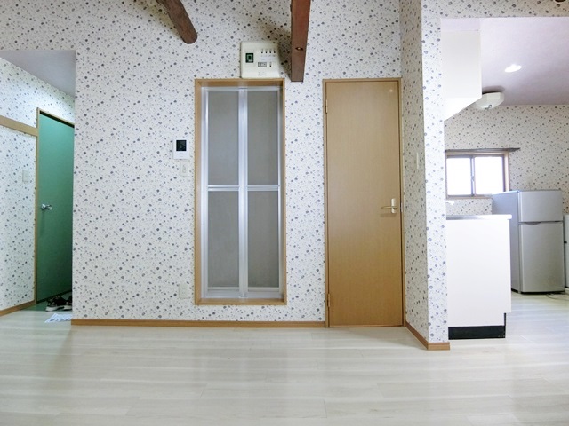 敷礼０！山小屋な天井 202の内観