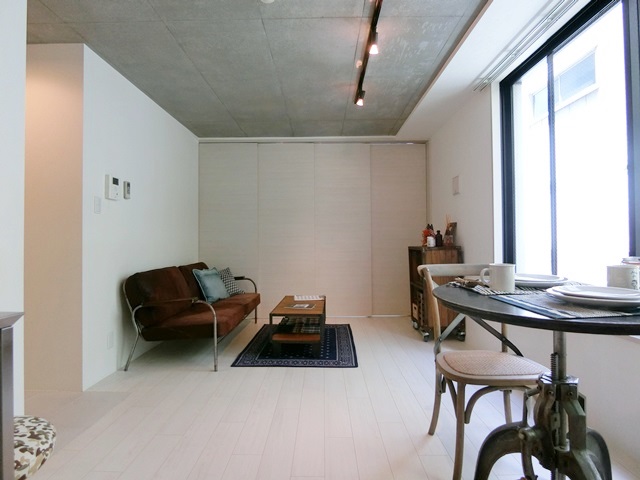 小上がりベッドスペース 101の内観