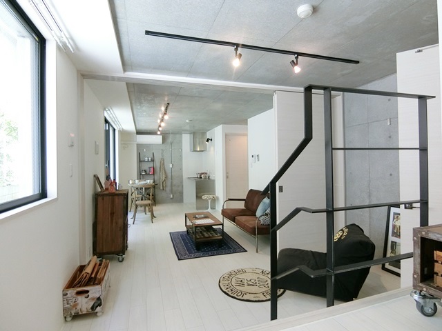 小上がりベッドスペース 101の内観