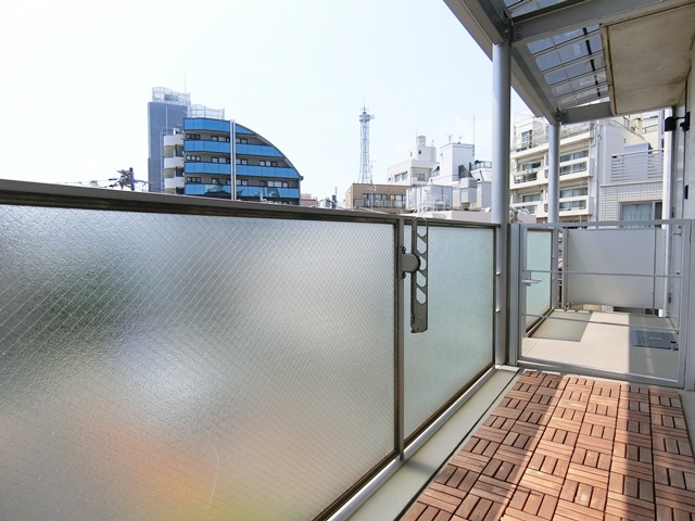 キッチンから太陽礼拝! 301の内観