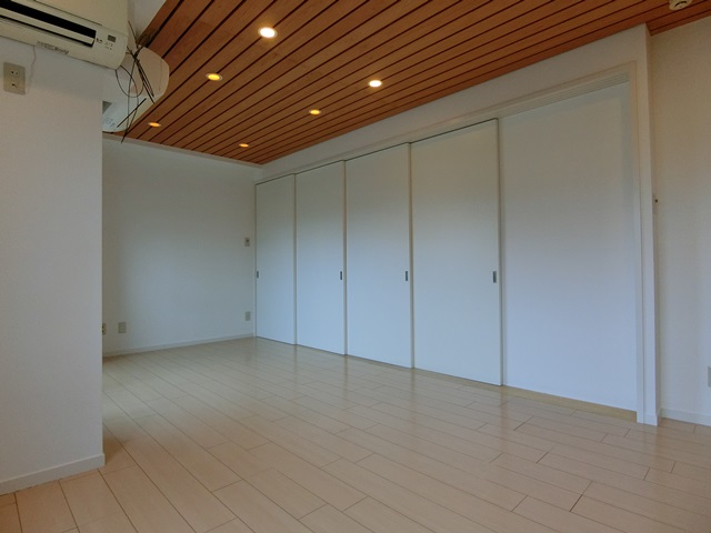 ヒノキを楽しむ 203の内観