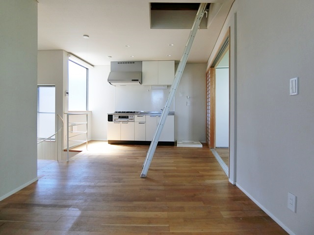 障子越しの千駄木緑 9の内観