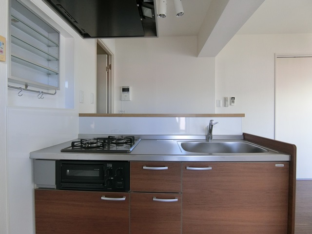 バルコニーだらけ！ 305の内観