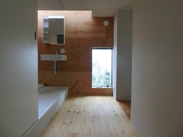 お庭をぐるっと、ぐるり G1の内観