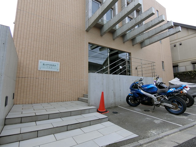 ペット可！お得な地下室 208の外観