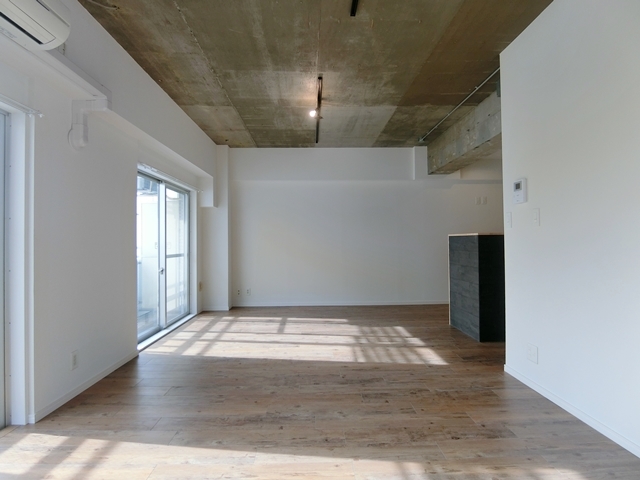 こもりたい部屋 301の内観