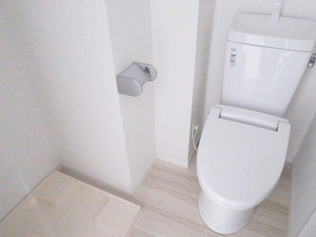 コンクリ壁が魅力 502の内観