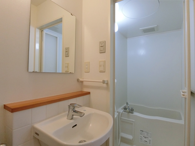 妥協しないシロカネーゼ 304の内観