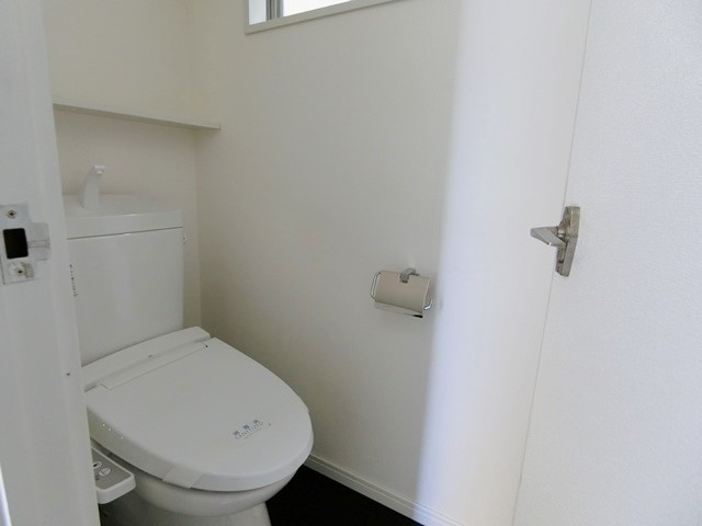 レトロリビングと茶室 201の内観