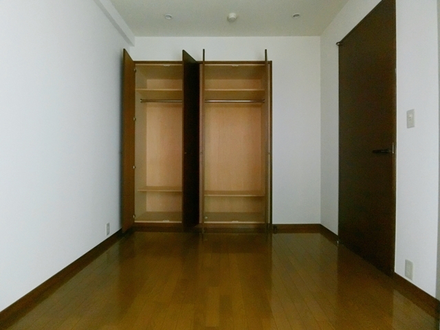 都内でリゾート気分 111の内観
