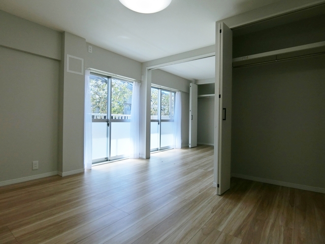 緑に囲まれた団地リノベ 104の内観