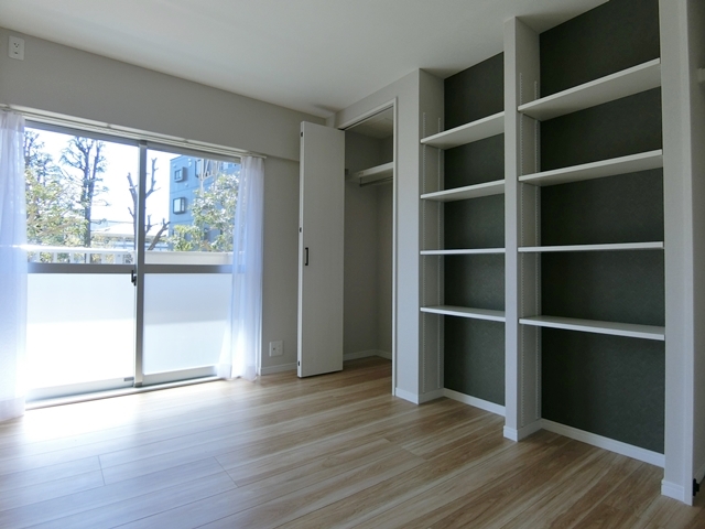 緑に囲まれた団地リノベ 104の内観