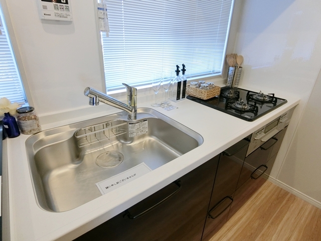 緑に囲まれた団地リノベ 104の内観