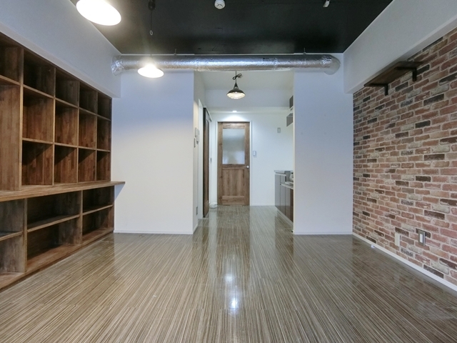 大人の隠れ家 203の内観