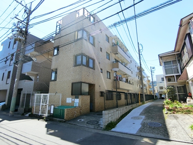距離なんて気にしない 405の外観