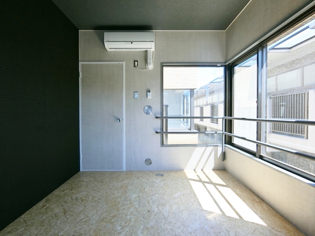 距離なんて気にしない 405の内観
