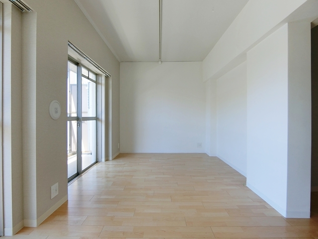 団地がカワル① 201の内観