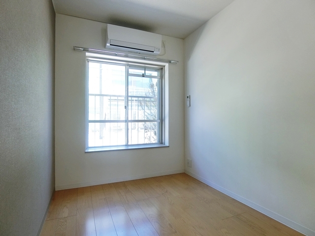 ニワアリマス 107の内観