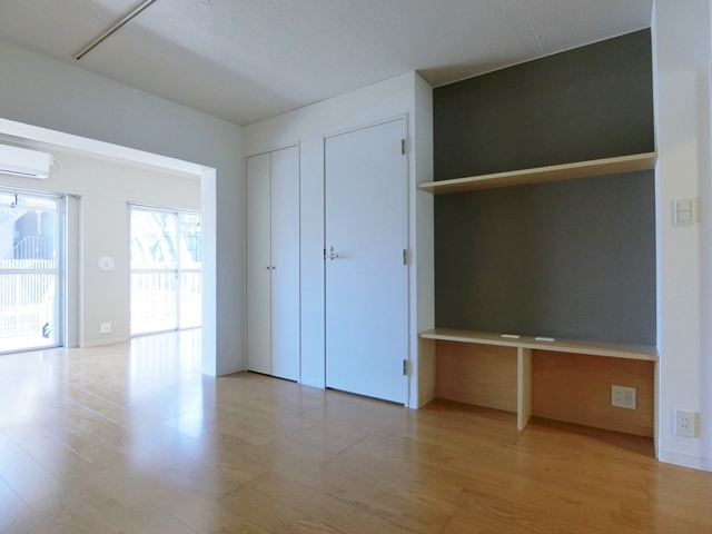 ニワアリマス 107の内観