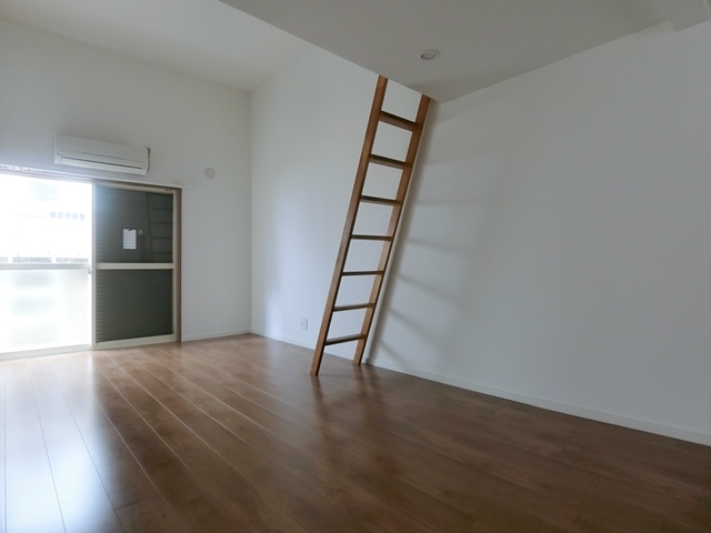 ロフトに憧れて 1Fの内観