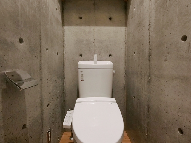 ヒノキの香りに包まれて 301の内観