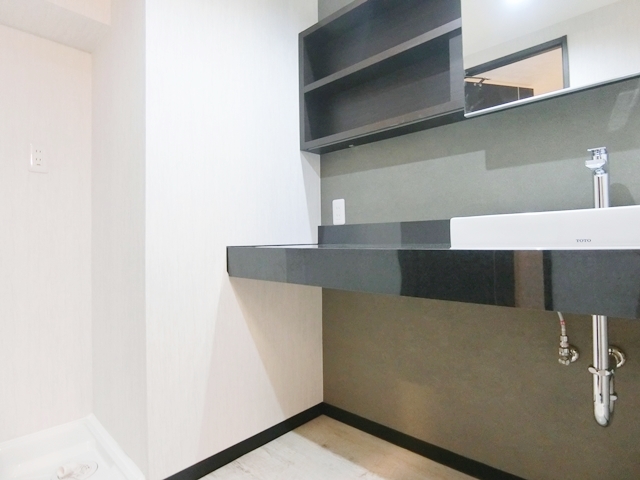 自慢の部屋で贅沢リノべ 204の内観