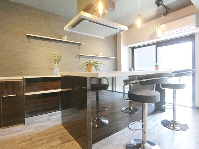 自慢の部屋で贅沢リノべ 204の内観