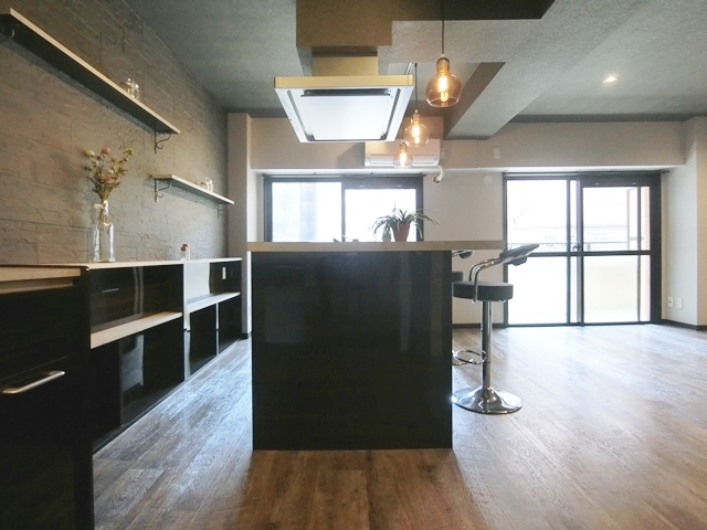 自慢の部屋で贅沢リノべ 204の内観