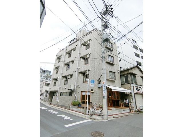 走れば10秒 502の外観