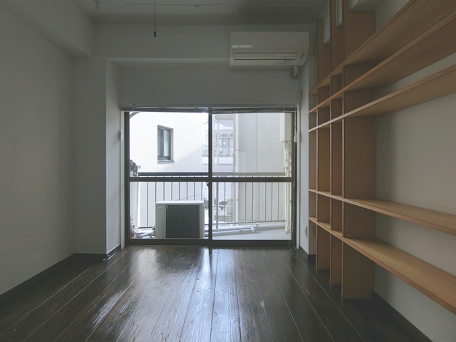 この古さこそ価値！ 303の内観
