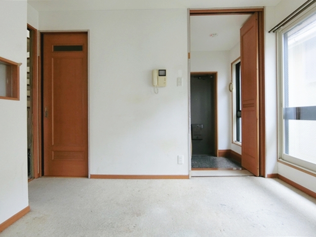 人気の街と間取りで暮らす 201の内観