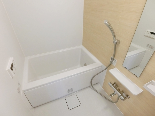 ダブルート野方③ 202の内観