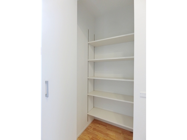 ダブルート野方③ 202の内観